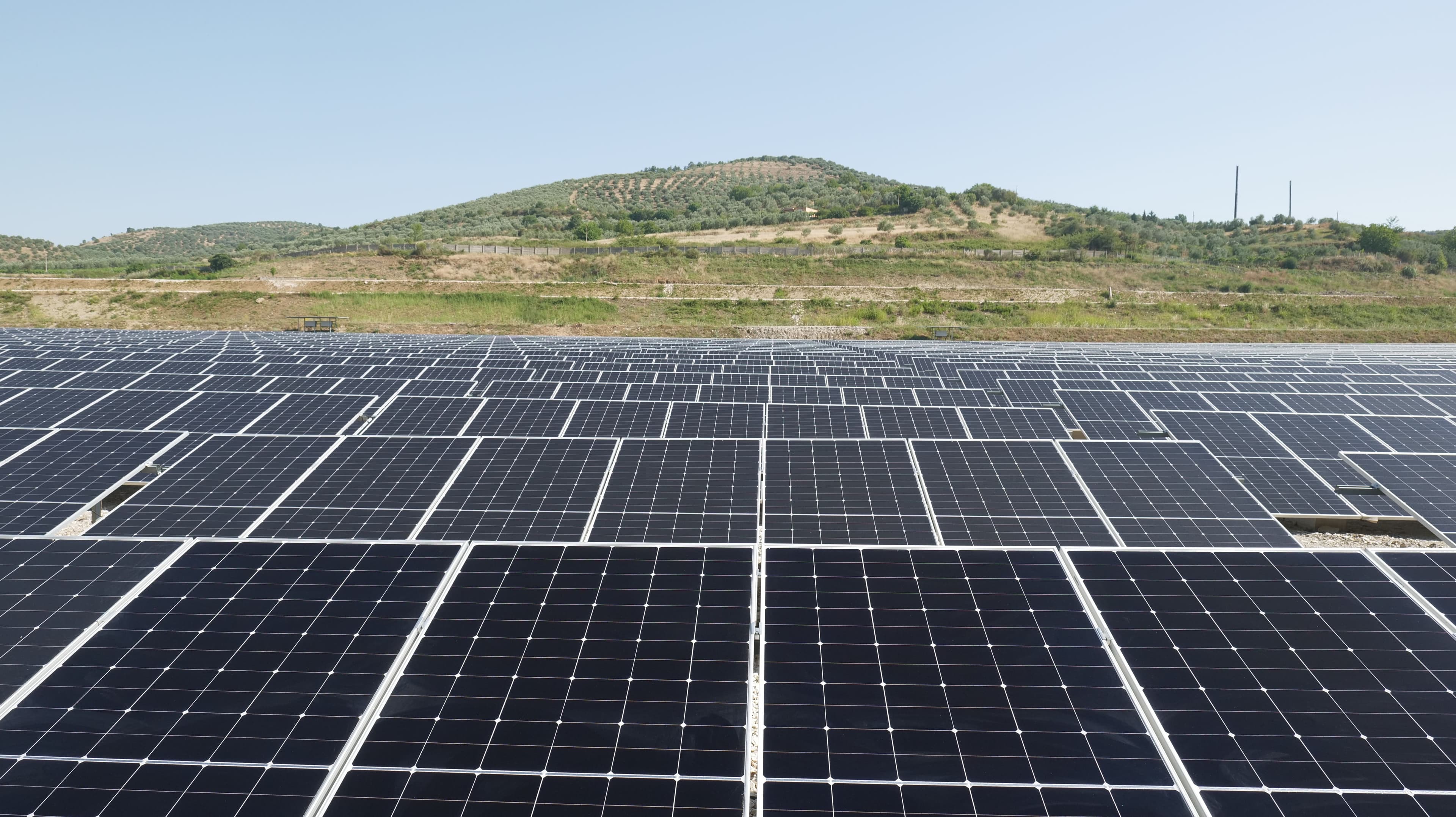 Emante - Leader in Building Solutions and Renewable Energy