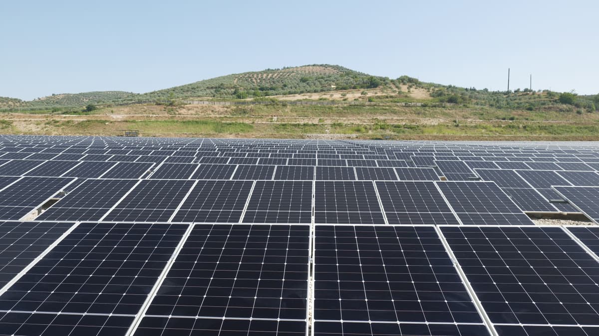 Emante - Leader in Building Solutions and Renewable Energy